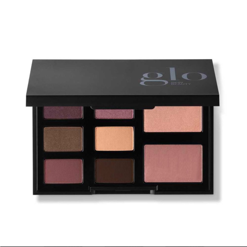 Glo Skin Beauty Shadow Palette - Moonstruck